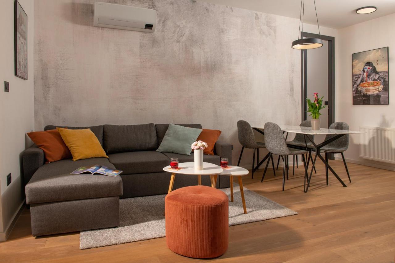 Family & Friends Pula - Top Floor - Free Parking Экстерьер фото